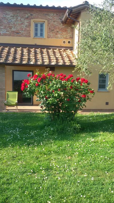 Agriturismo L'Isola Crespina Екстер'єр фото